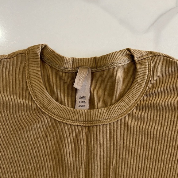 SKIMS Ribbed Lounge Set - Picture 6 of 13